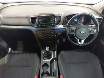 Used Kia Sportage 2018 for sale - 76318898: Photo 2