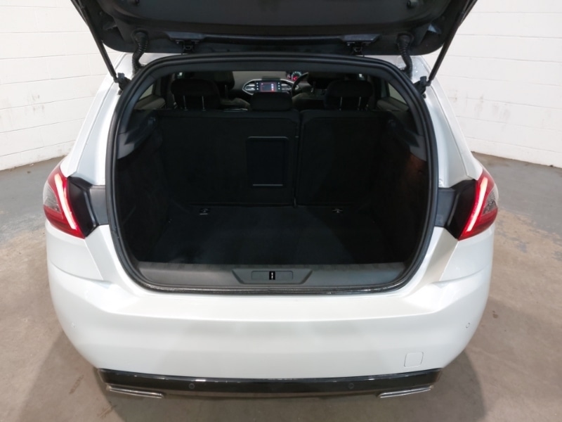 Used Peugeot 308 2019 for sale - 76354813: Photo 8