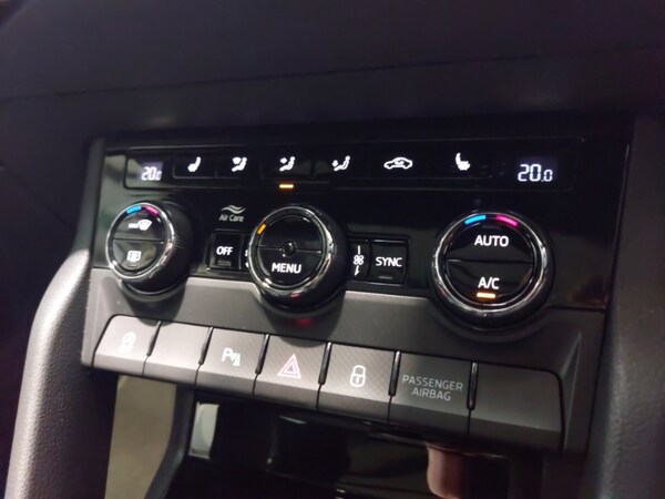 Used Skoda Karoq 2024 for sale - 75989511: Photo 16