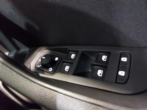 Used Skoda Karoq 2024 for sale - 75989511: Photo 19