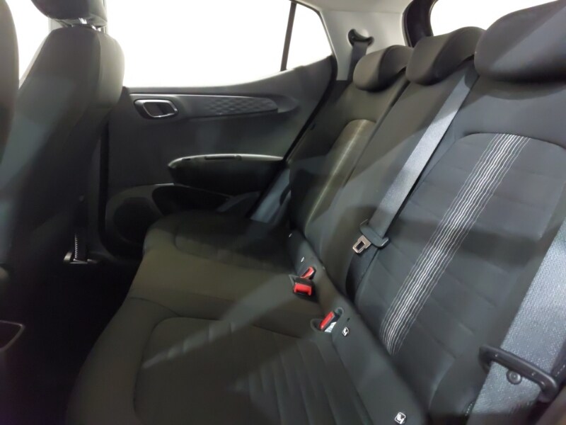 Used Hyundai i10 2020 for sale - 76556641: Photo 6