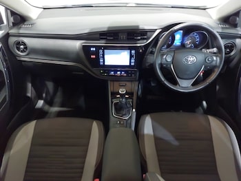 Used Toyota Auris 2016 for sale - 77580393: Photo