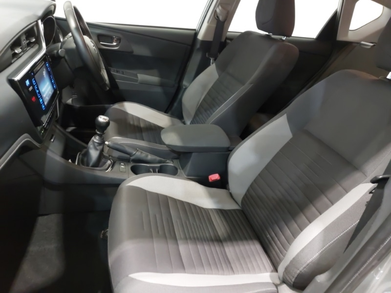 Used Toyota Auris 2016 for sale - 77580393: Photo 5