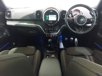 Used MINI Countryman 2019 for sale - 76301923: Photo 2