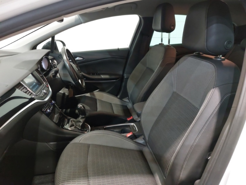Used Vauxhall Astra 2021 for sale - 76663959: Photo 5