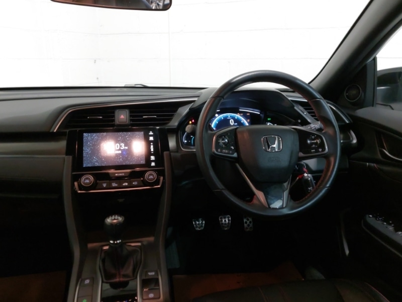 Used Honda Civic 2019 for sale - 76964184: Photo 2