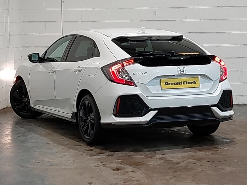 Used Honda Civic 2019 for sale - 76964184: Photo 3