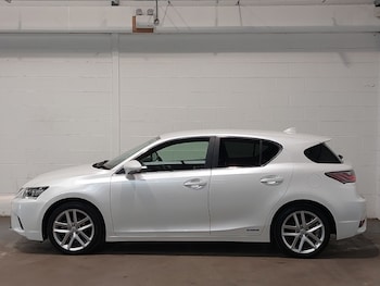 Used Lexus CT 2017 for sale - 75883070: Photo