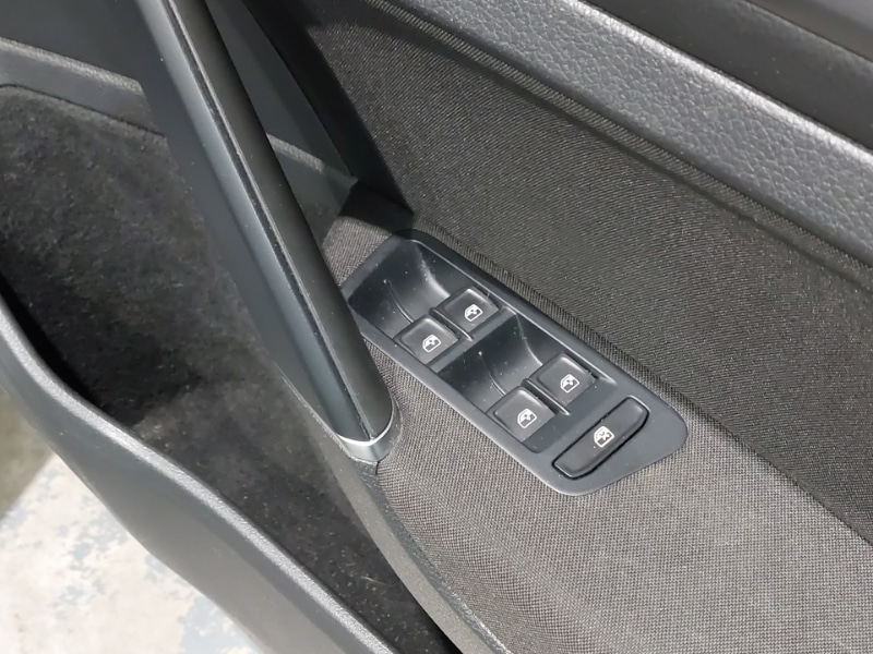 Used Volkswagen Golf 2018 for sale - 76800269: Photo 11