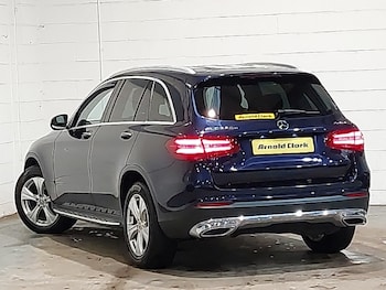Used Mercedes-Benz GLC 2018 for sale - 77761046: Photo