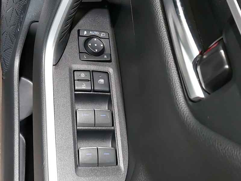 Used Toyota RAV4 2022 for sale - 76932464: Photo 11