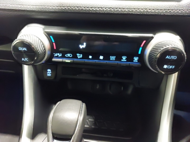 Used Toyota RAV4 2022 for sale - 76932464: Photo 17