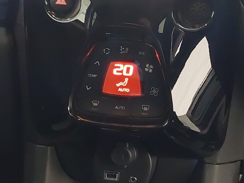 Used Toyota AYGO 2019 for sale - 77651832: Photo 14