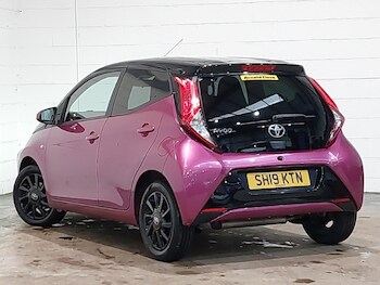 Used Toyota AYGO 2019 for sale - 77651832: Photo