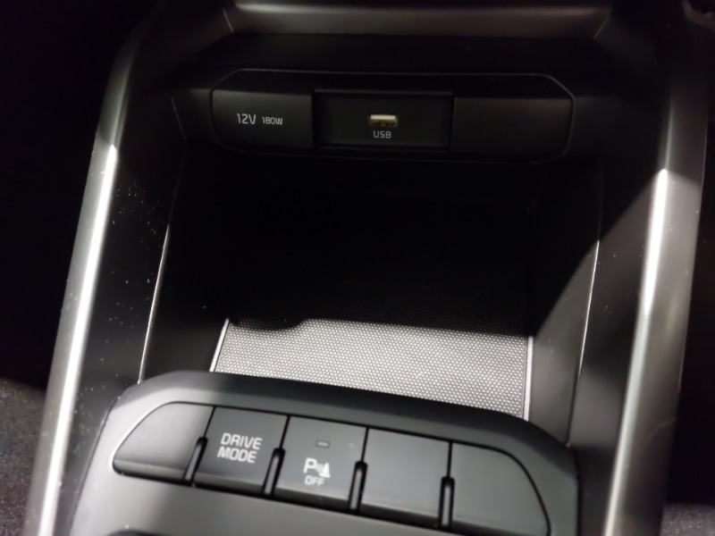 Used Kia Stonic 2022 for sale - 76294032: Photo 16