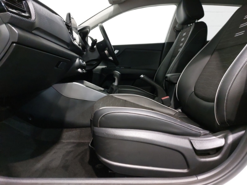 Used Kia Stonic 2022 for sale - 76294032: Photo 5