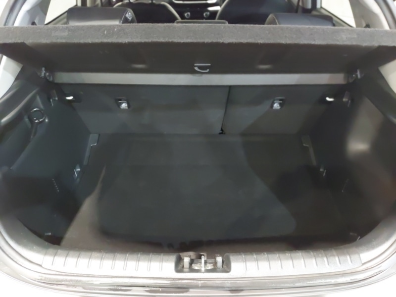 Used Kia Stonic 2022 for sale - 76294032: Photo 8