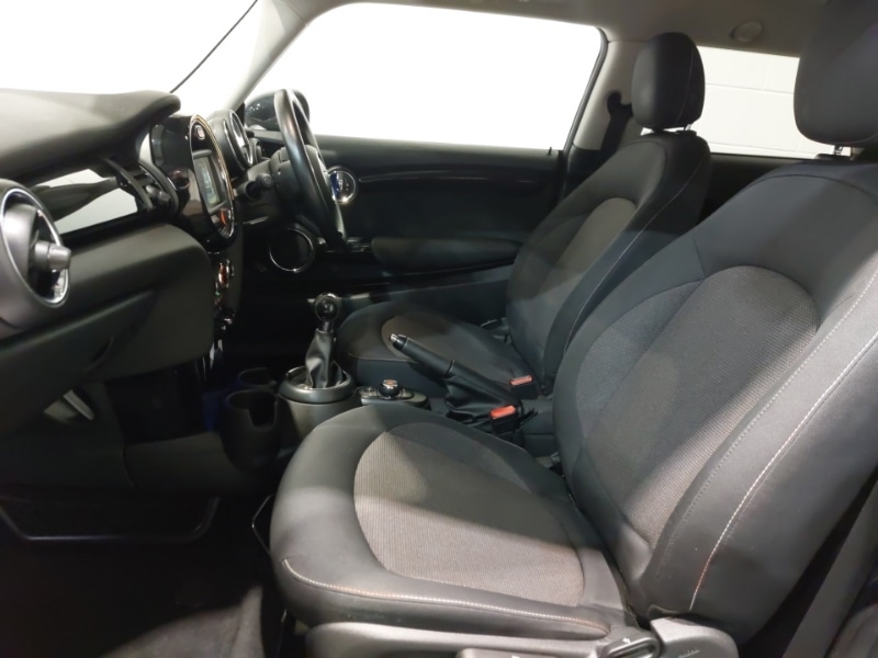 Used MINI Hatch 2016 for sale - 76915587: Photo 5