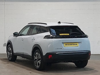 Used Peugeot 2008 2025 for sale - 76964197: Photo