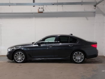 Used BMW 5 Series 2017 for sale - 75442174: Photo