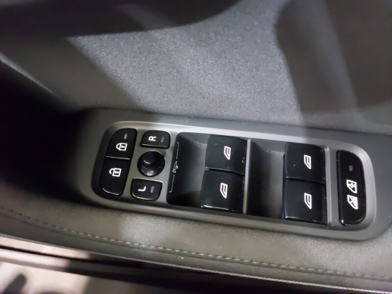 Used Polestar Polestar 2 2023 for sale - 78126117: Photo 15