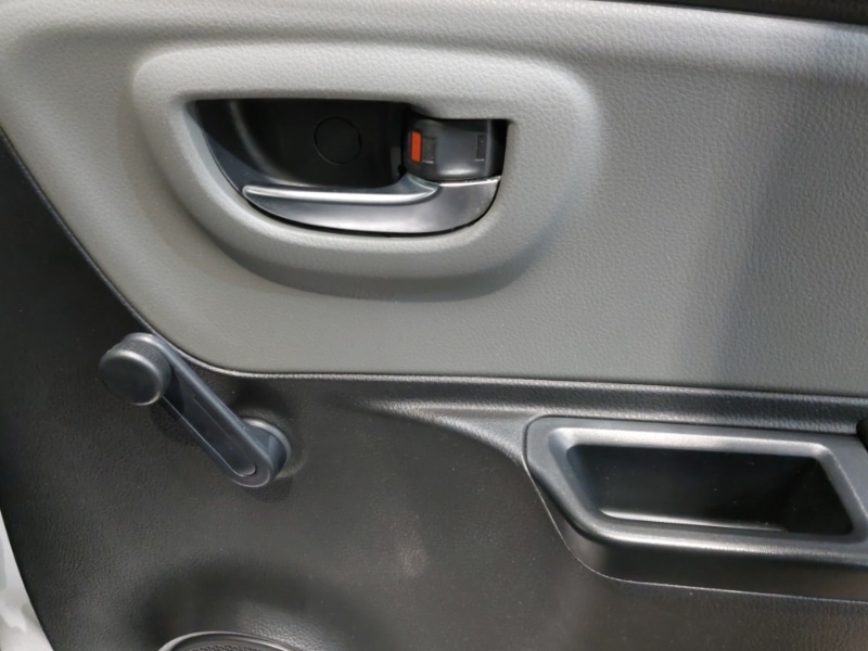 Used Toyota Yaris 2018 for sale - 77874449: Photo 11