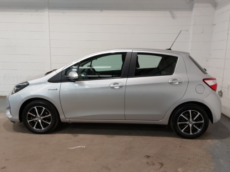 Used Toyota Yaris 2018 for sale - 77874449: Photo 4