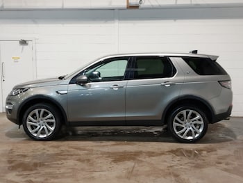Used Land Rover Discovery Sport 2018 for sale - 77419004: Photo