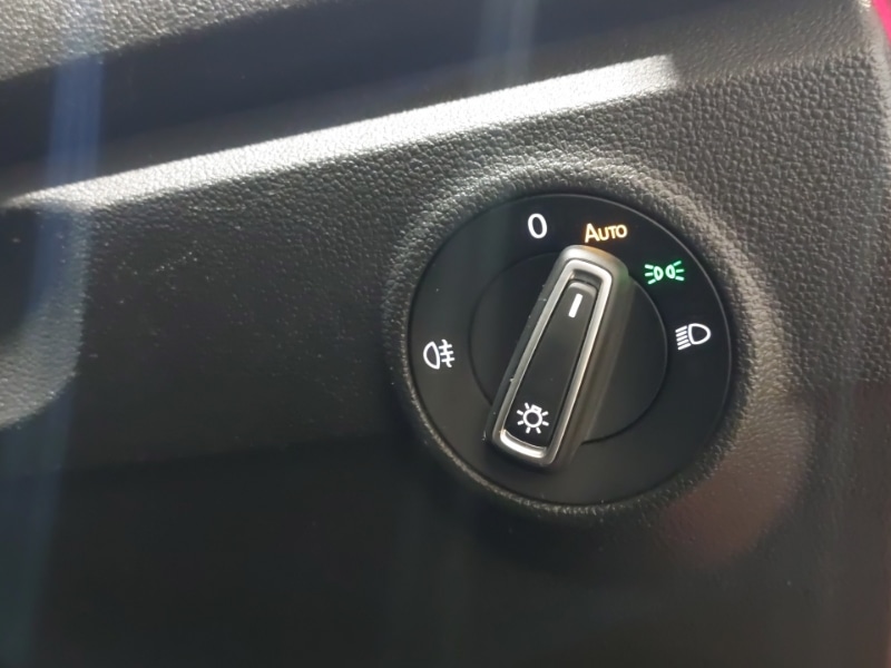 Used Volkswagen T-Roc 2018 for sale - 77767511: Photo 18