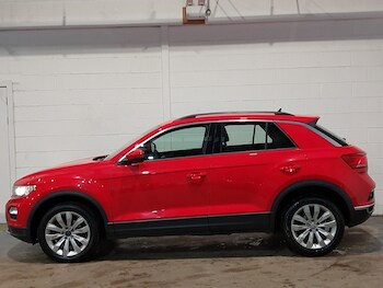 Used Volkswagen T-Roc 2018 for sale - 77767511: Photo