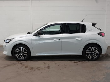 Used Peugeot 208 2022 for sale - 79368561: Photo