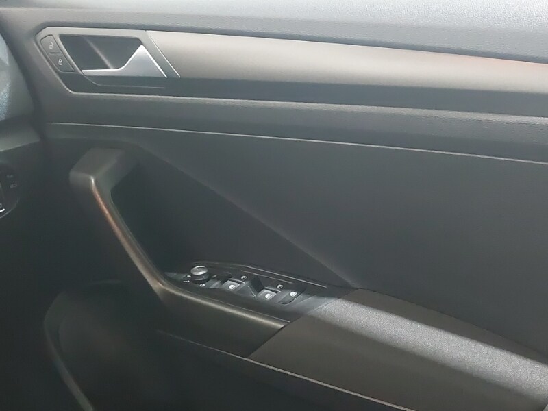 Used Volkswagen T-Roc 2018 for sale - 77491627: Photo 10