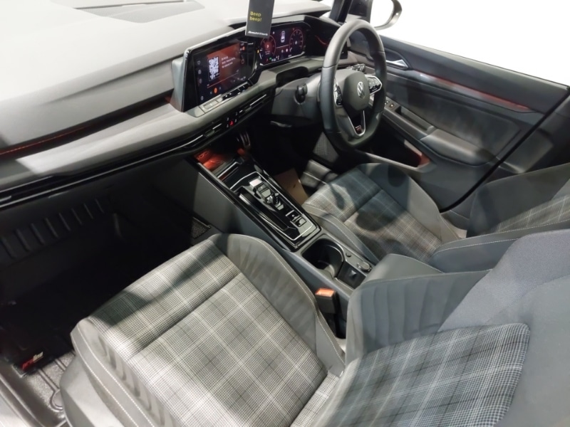 Used Volkswagen Golf 2023 for sale - 77118988: Photo 5