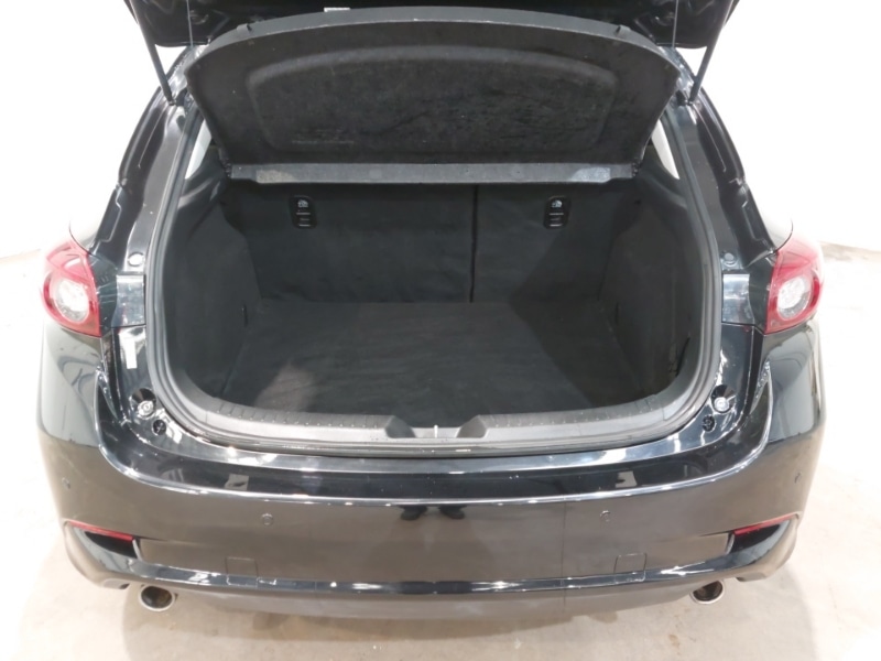 Used Mazda Mazda3 2017 for sale - 77126146: Photo 8