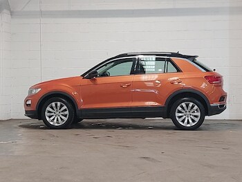 Used Volkswagen T-Roc 2018 for sale - 75309694: Photo