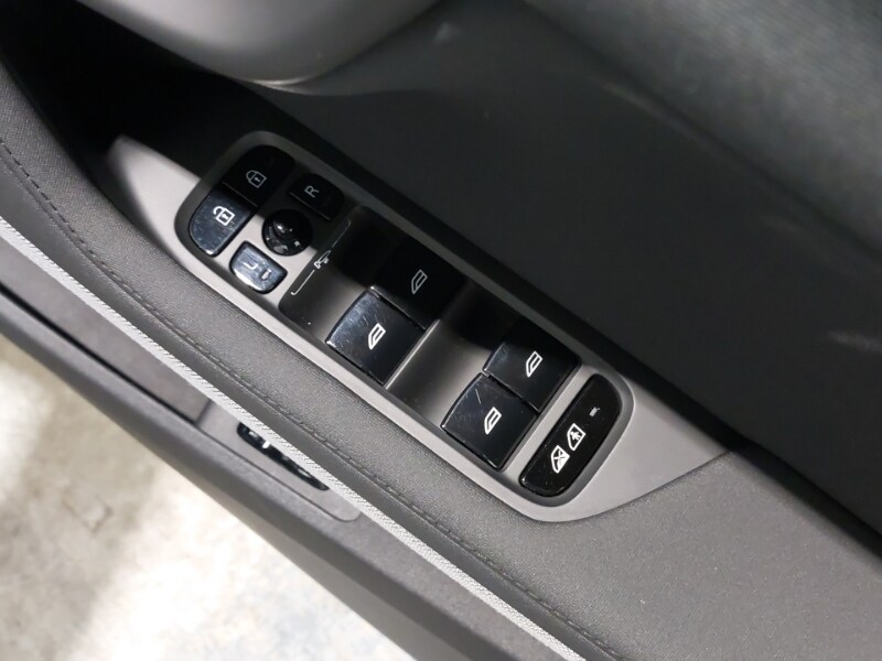 Used Polestar Polestar 2 2023 for sale - 76275555: Photo 13
