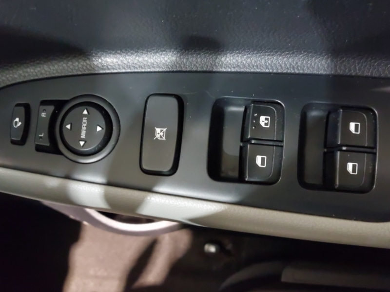 Used Kia Stonic 2019 for sale - 76639189: Photo 17