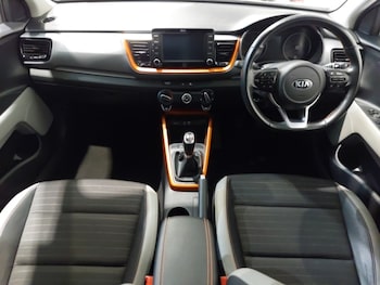 Used Kia Stonic 2019 for sale - 76639189: Photo