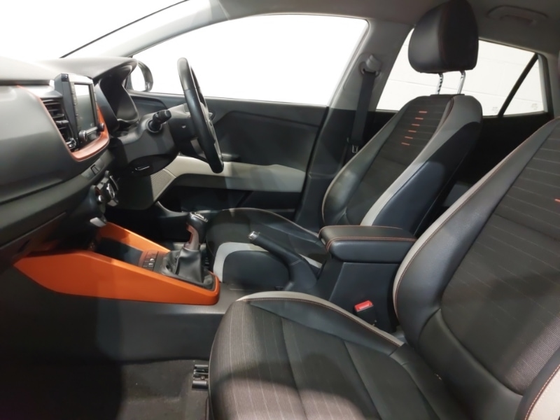 Used Kia Stonic 2019 for sale - 76639189: Photo 5