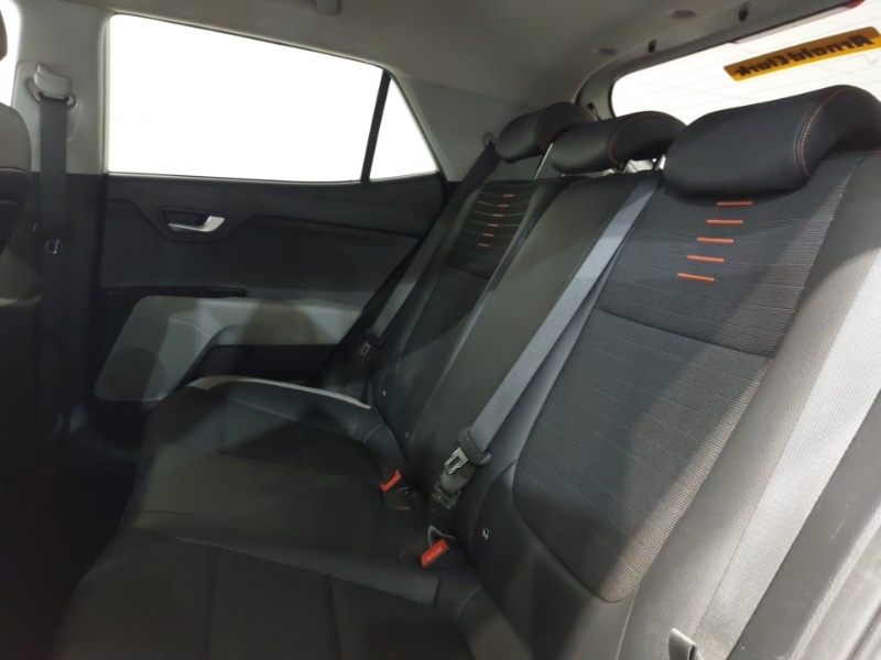 Used Kia Stonic 2019 for sale - 76639189: Photo 6