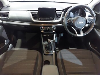 Used Kia Stonic 2023 for sale - 77329962: Photo