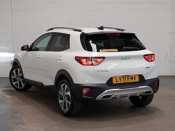 Used Kia Stonic 2022 for sale - 75725569: Photo