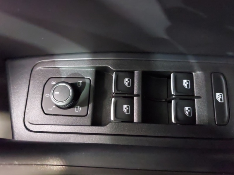 Used Volkswagen T-Roc 2025 for sale - 77173734: Photo 15