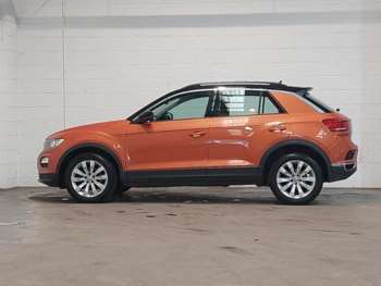 Used Volkswagen T-Roc 2018 for sale - 75114297: Photo