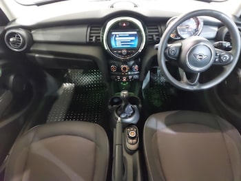 Used MINI Hatch 2019 for sale - 77556164: Photo