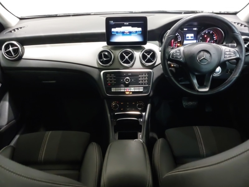 Used Mercedes-Benz GLA 2018 for sale - 77623941: Photo 2