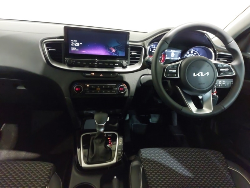 Used Kia XCeed 2025 for sale - 77141823: Photo 2