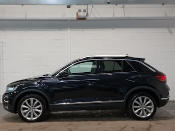 Used Volkswagen T-Roc 2020 for sale - 77816875: Photo