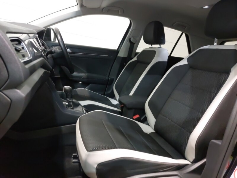 Used Volkswagen T-Roc 2020 for sale - 77816875: Photo 5