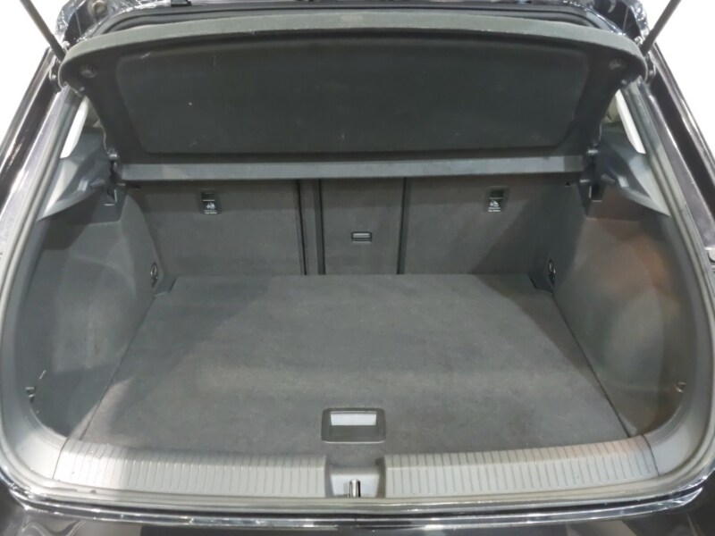 Used Volkswagen T-Roc 2020 for sale - 77816875: Photo 8